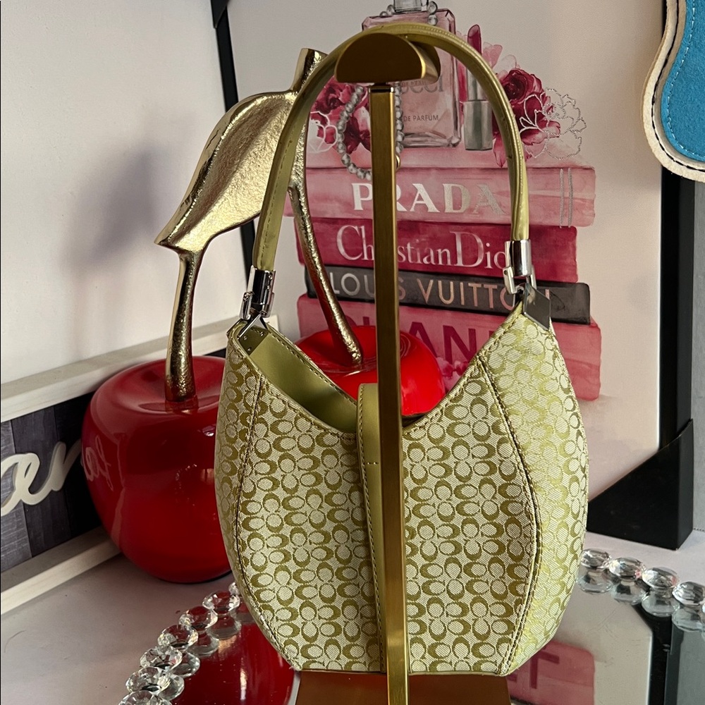 Stylish Yellow Pattern Shoulder Bag - image 4